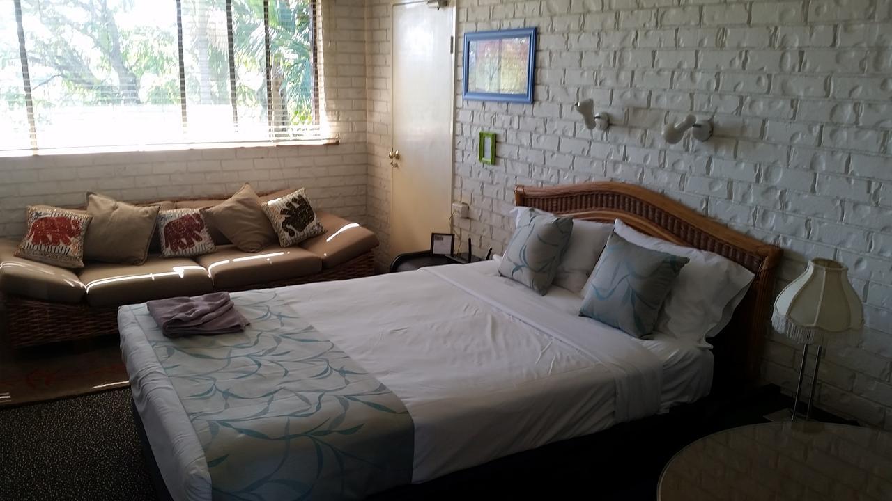Holland Park Motel Μπρίσμπεϊν Εξωτερικό φωτογραφία