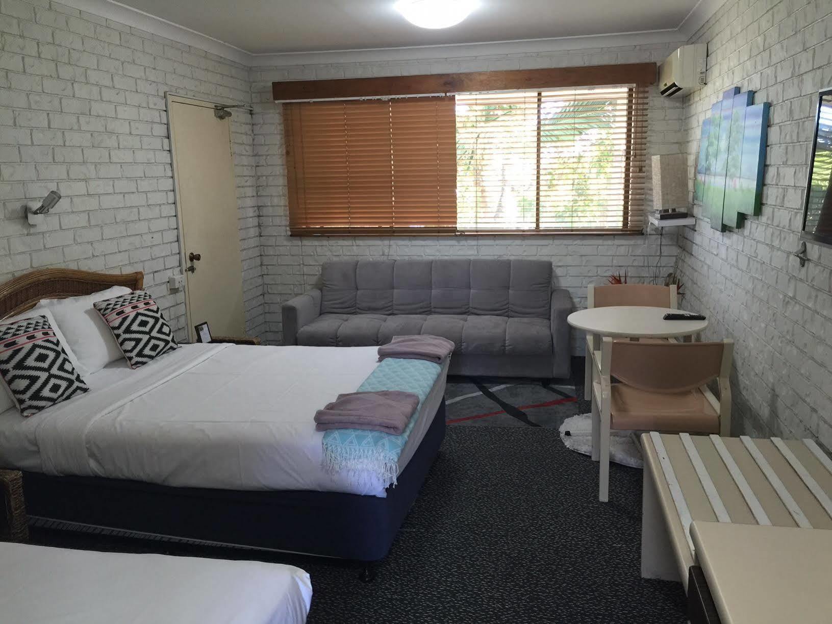 Holland Park Motel Μπρίσμπεϊν Εξωτερικό φωτογραφία