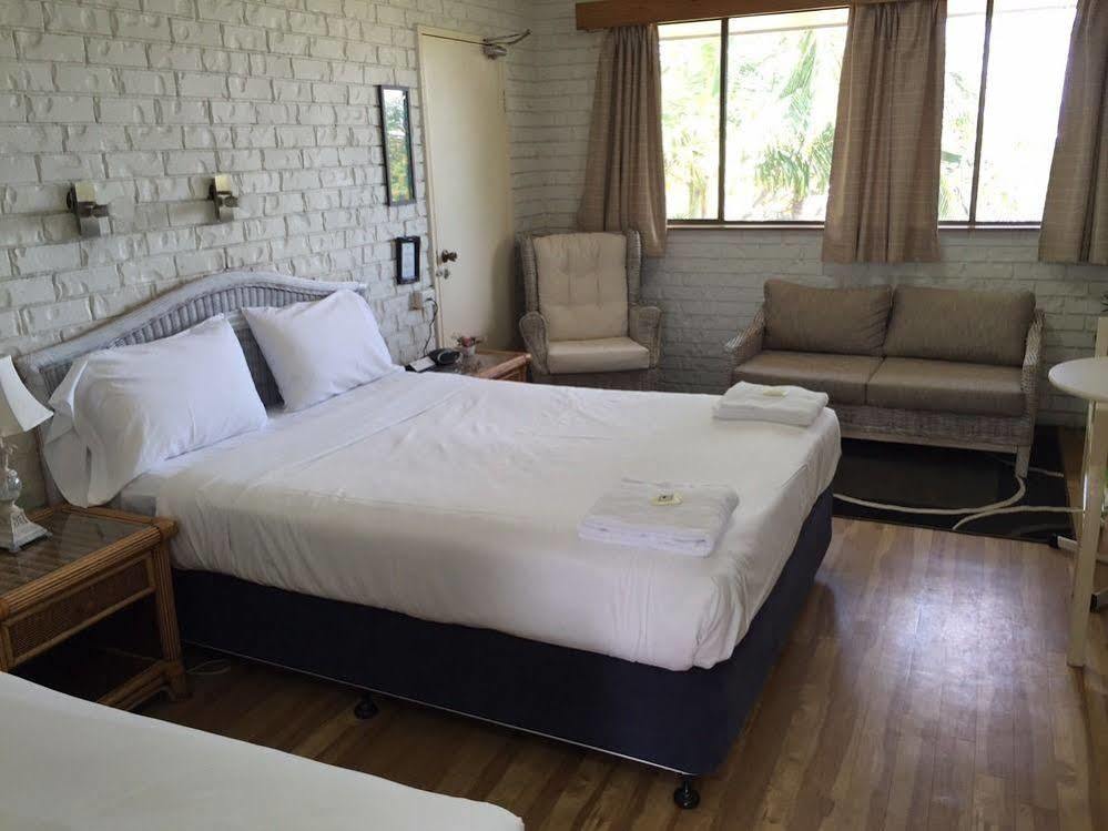 Holland Park Motel Μπρίσμπεϊν Εξωτερικό φωτογραφία