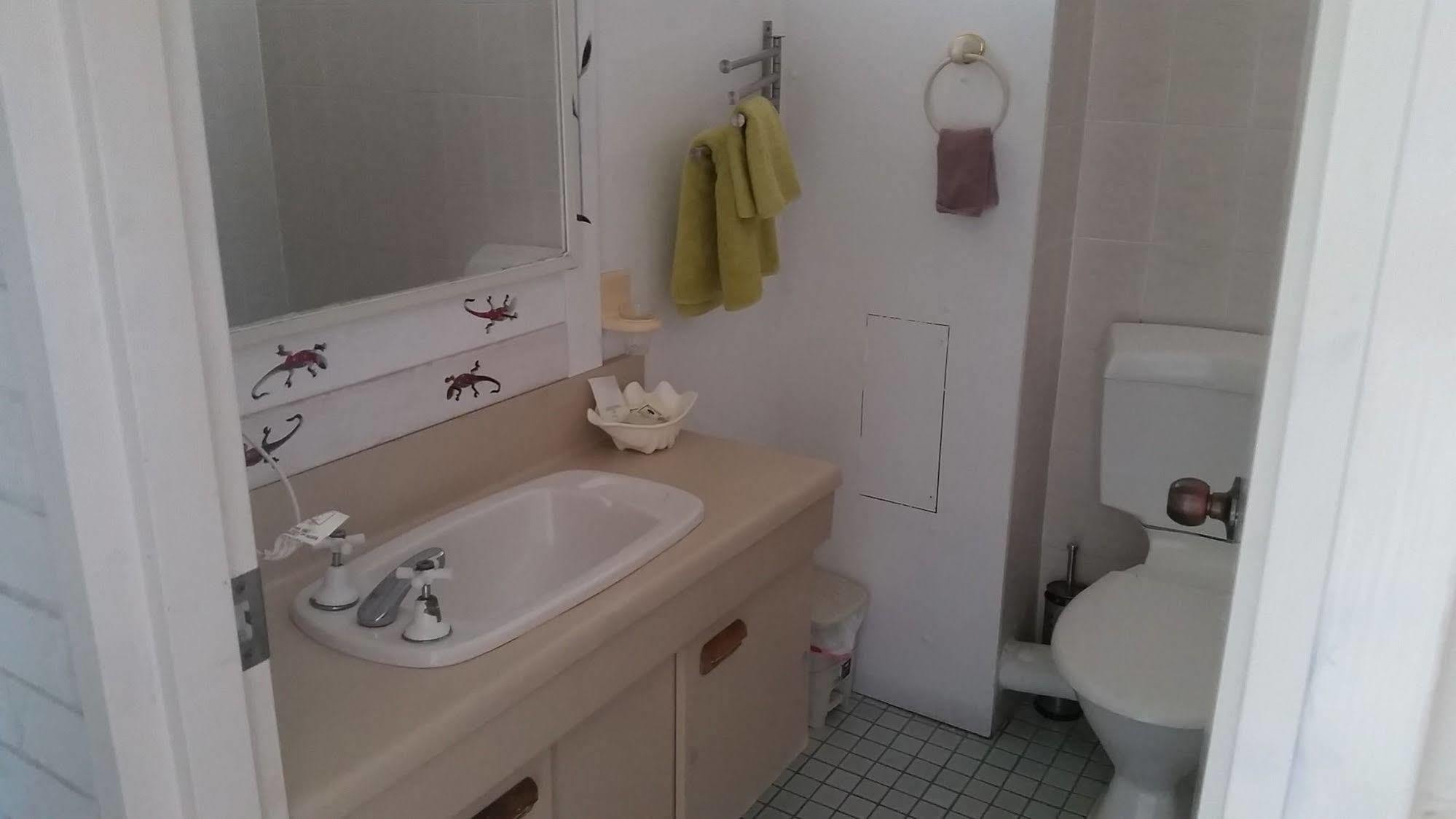 Holland Park Motel Μπρίσμπεϊν Εξωτερικό φωτογραφία